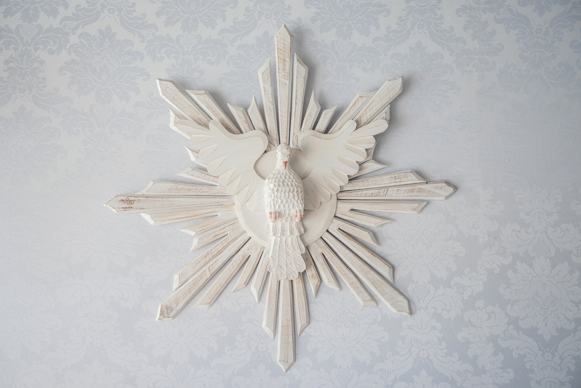 День ангела Кирилла: поздравьте любимых именинников открытками, стихами и СМС